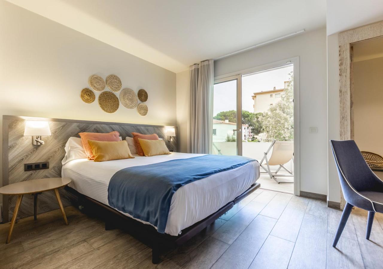 1935 Hotel Boutique & Apartments - Adults Only Росес Екстер'єр фото